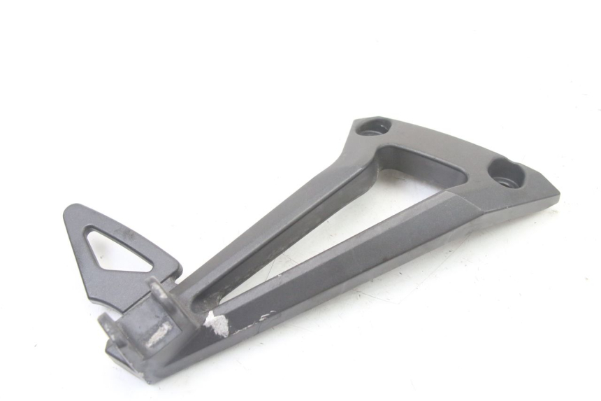 photo de SOPORTE ESTRIBERA TRASERA DERECHA YAMAHA FZ6 FAZER S2 600 (2007 - 2011)