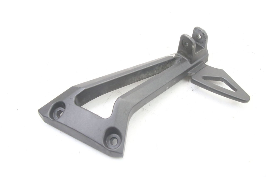 photo de SOPORTE ESTRIBERA TRASERA DERECHA YAMAHA FZ6 FAZER S2 600 (2007 - 2011)