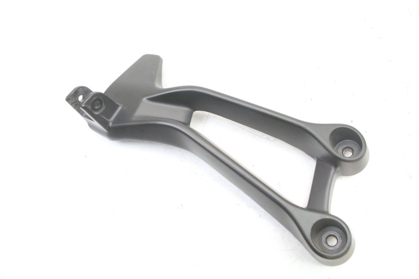 photo de SOPORTE ESTRIBERA TRASERA DERECHA YAMAHA TRACER 7 700 (2020 - 2024)