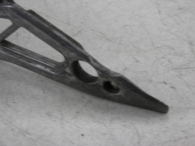 photo de SOPORTE ESTRIBERA TRASERA DERECHA YAMAHA XJ F 900 (1983 - 1994)