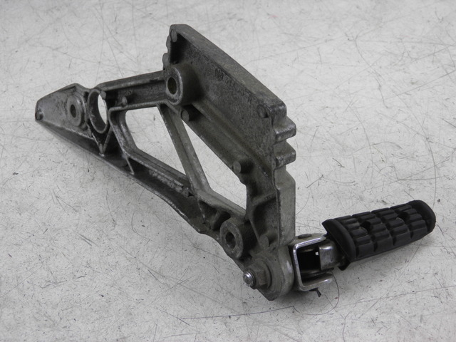 photo de SOPORTE ESTRIBERA TRASERA DERECHA YAMAHA XJ F 900 (1983 - 1994)