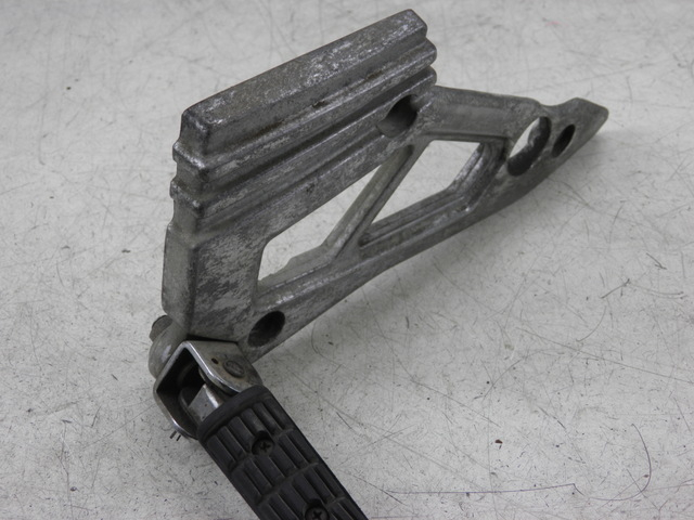 photo de SOPORTE ESTRIBERA TRASERA DERECHA YAMAHA XJ F 900 (1983 - 1994)