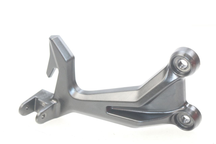 photo de PLATINA APOYA PIE TRASERO DERECHO KAWASAKI Z 650 (2016 - 2019)