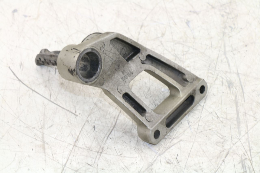 photo de SOPORTE ESTRIBERA TRASERA DERECHA KAWASAKI ZZR 600 (1995 - 2004)