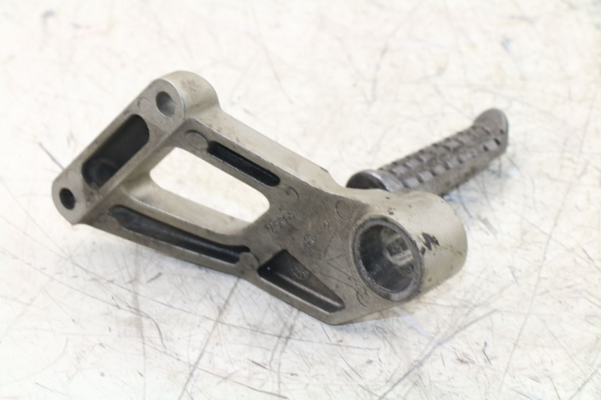 photo de SOPORTE ESTRIBERA TRASERA DERECHA KAWASAKI ZZR 600 (1995 - 2004)