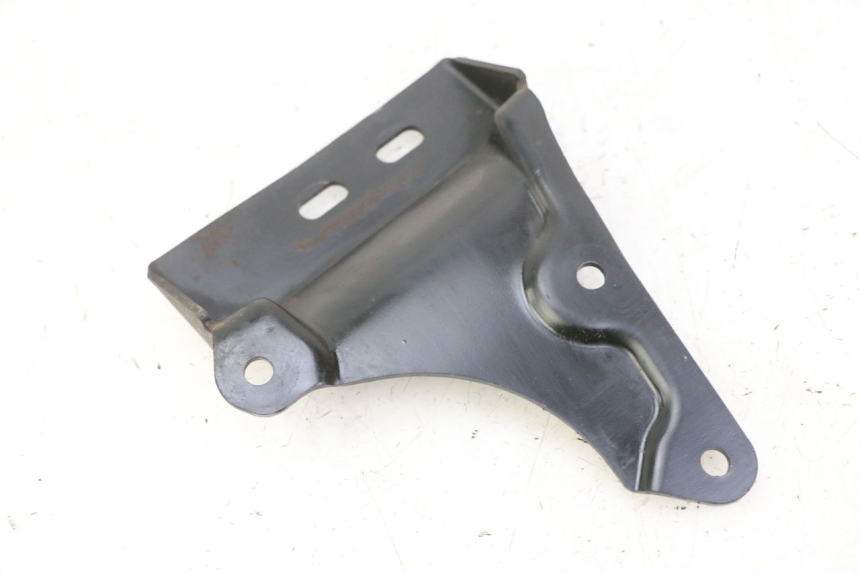 photo de SOPORTE ESTRIBERA TRASERA IZQUIERDA QUADRO 4 4D 350 (2015 - 2018)