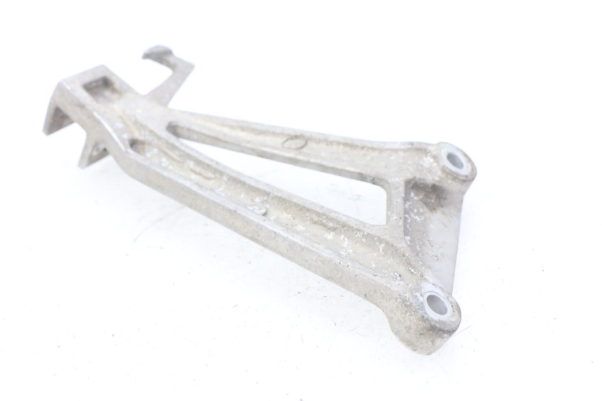 photo de SOPORTE ESTRIBERA TRASERA IZQUIERDA HONDA CBR R 125 (2003 - 2006)