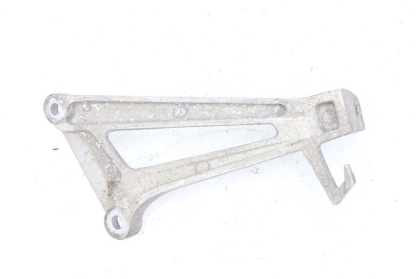 photo de SOPORTE ESTRIBERA TRASERA IZQUIERDA HONDA CBR R 125 (2003 - 2006)