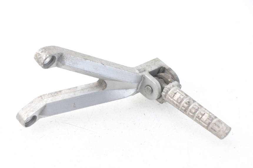 photo de SOPORTE ESTRIBERA TRASERA IZQUIERDA HYOSUNG COMET GTR 125 (2007 - 2014)
