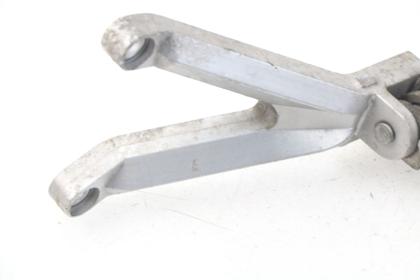 photo de SOPORTE ESTRIBERA TRASERA IZQUIERDA HYOSUNG COMET GTR 125 (2007 - 2014)