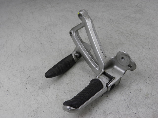 photo de SOPORTE ESTRIBERA TRASERA IZQUIERDA DUCATI ST3 ABS 992 (2006 - 2007)