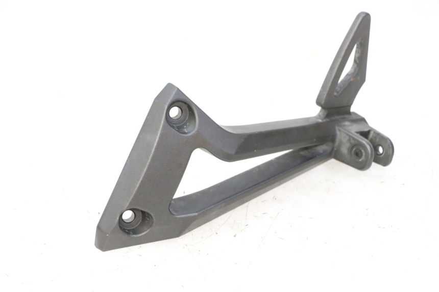 photo de SOPORTE ESTRIBERA TRASERA IZQUIERDA YAMAHA FZ6 FAZER S2 600 (2007 - 2011)