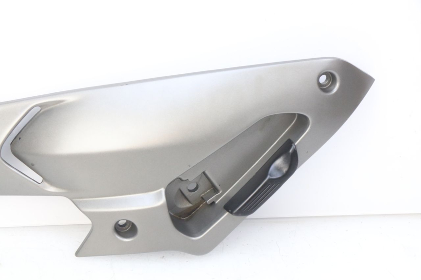 photo de PLATINA APOYA PIE TRASERO IZQUIERDO GILERA NEXUS 125 (2009 - 2013)