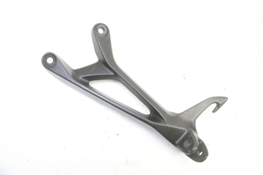 photo de SOPORTE ESTRIBERA TRASERA IZQUIERDA SUZUKI GSR 750 (2011 - 2017)