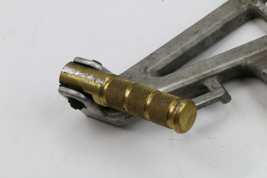 photo de SOPORTE ESTRIBERA TRASERA IZQUIERDA HONDA CBR F 600 (1996 - 1998)
