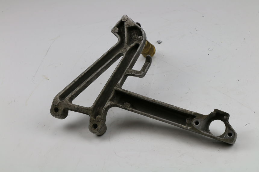 photo de SOPORTE ESTRIBERA TRASERA IZQUIERDA HONDA CBR F 600 (1996 - 1998)