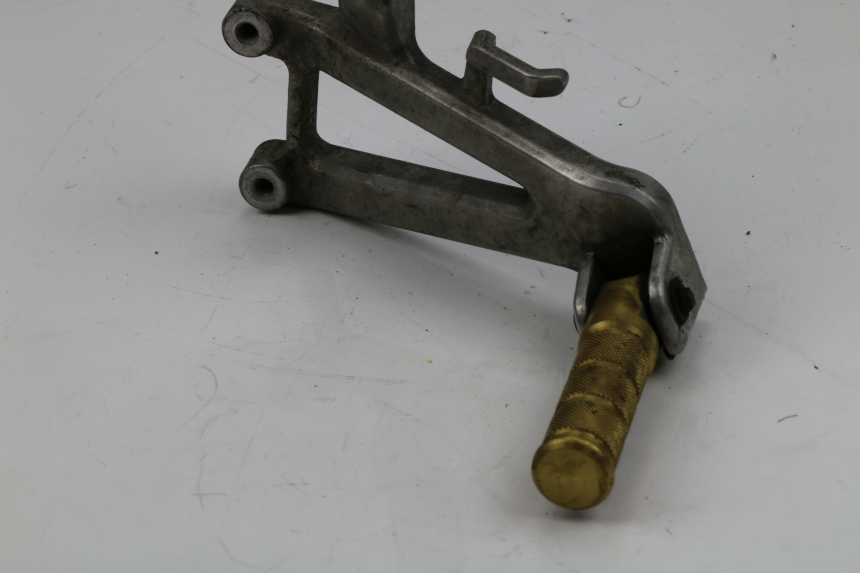 photo de SOPORTE ESTRIBERA TRASERA IZQUIERDA HONDA CBR F 600 (1996 - 1998)