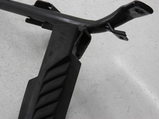 photo de SOPORTE ESTRIBERA TRASERA IZQUIERDA HONDA FES S-WING SWING ABS 125 (2007 - 2015)