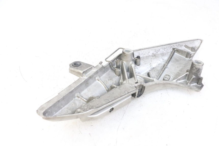 photo de SOPORTE ESTRIBERA TRASERA IZQUIERDA HONDA FJS SILVERWING SILVER WING 600 (2001 - 2010)