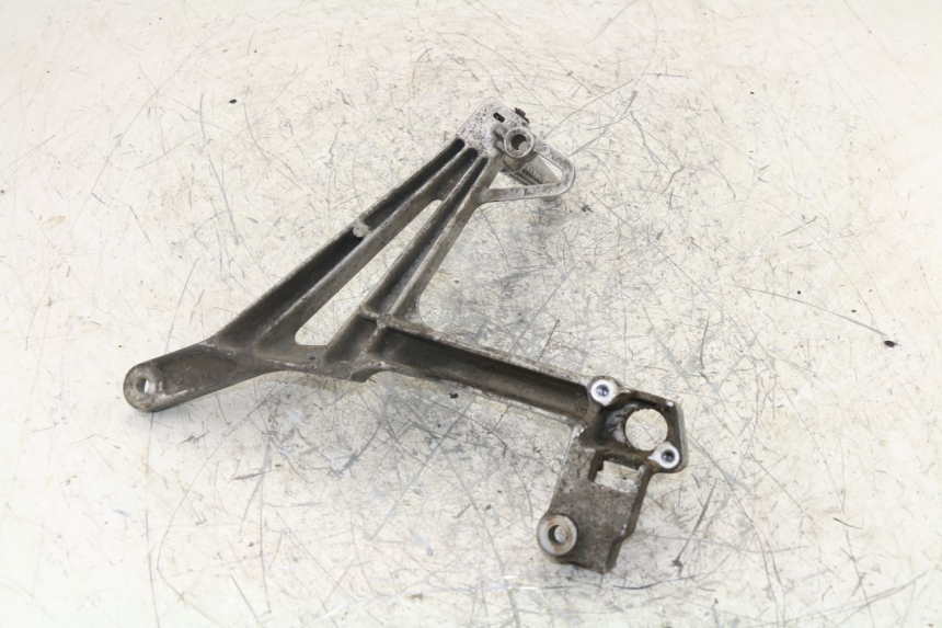 photo de SOPORTE ESTRIBERA TRASERA IZQUIERDA HONDA VFR 750 (1994 - 1997)