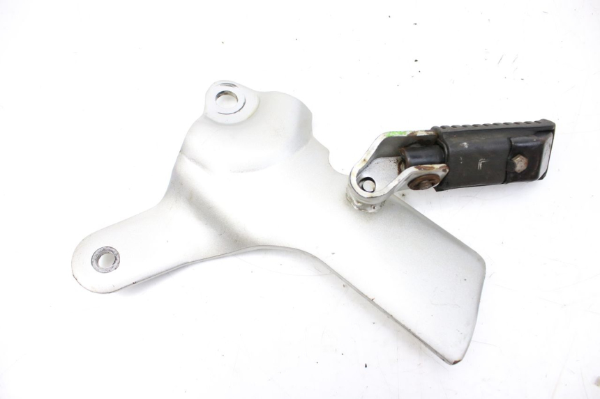 photo de PLACA DE APOYO DEL PIE TRASERO IZQUIERDO SYM HUSKY 125 (1999 - 2005)
