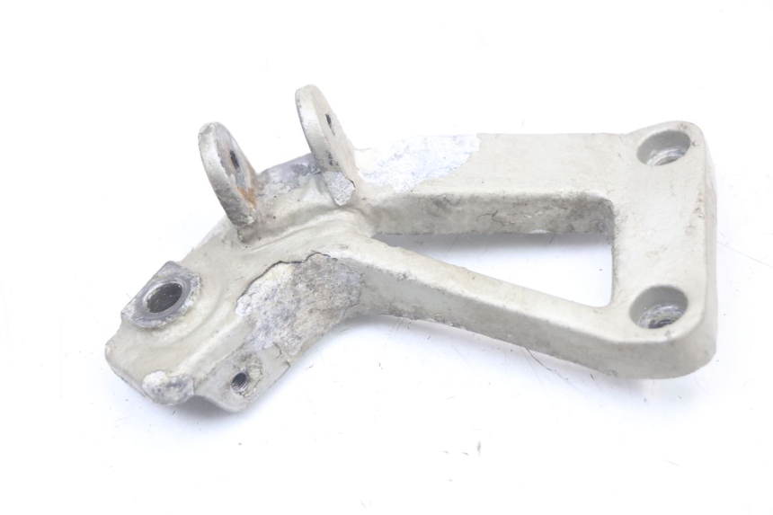 photo de SOPORTE ESTRIBERA TRASERA IZQUIERDA KAWASAKI GTR 1000 (1994 - 2004)