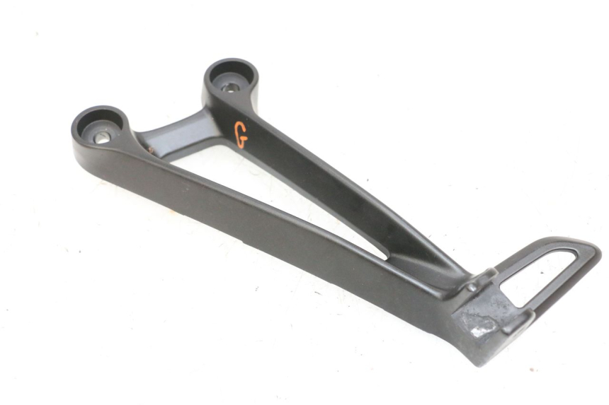 photo de SOPORTE ESTRIBERA TRASERA IZQUIERDA YAMAHA MT-07 MT07 ABS 700 (2018 - 2020) - Primer plano técnico