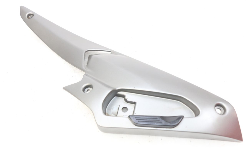 photo de PLATINA APOYA PIE TRASERO IZQUIERDO GILERA NEXUS 125 (2009 - 2013)