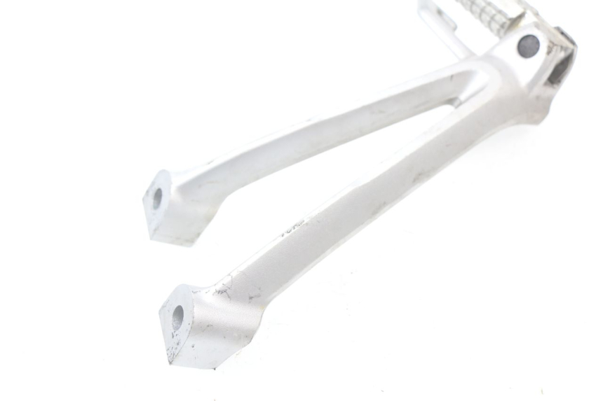 photo de SOPORTE ESTRIBERA TRASERA IZQUIERDA SUZUKI GSX-R GSXR 600 (2008 - 2010)