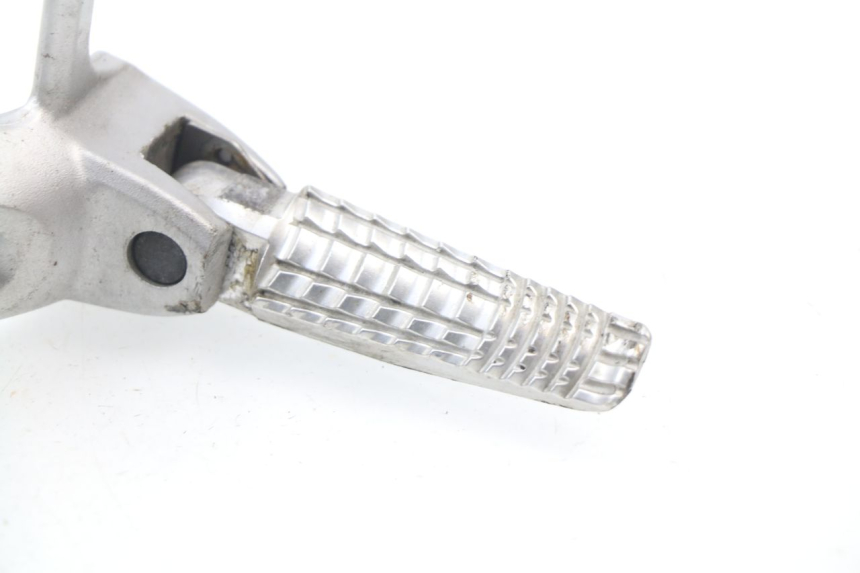 photo de SOPORTE ESTRIBERA TRASERA IZQUIERDA SUZUKI GSX-R GSXR 600 (2008 - 2010)