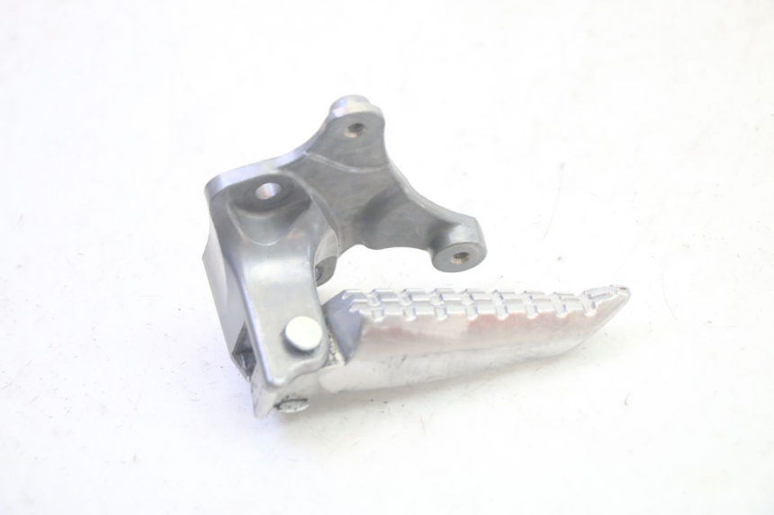 photo de SOPORTE ESTRIBERA TRASERA IZQUIERDA YAMAHA TRICITY 300 (2020 - 2024) - Zoom estado de uso