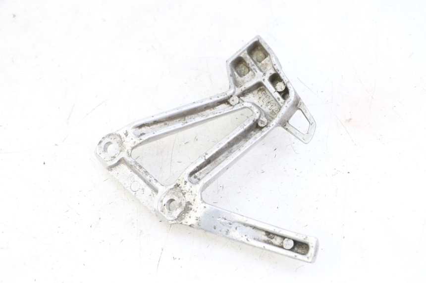 photo de SOPORTE ESTRIBERA TRASERA IZQUIERDA YAMAHA FZS FAZER 600 (2001 - 2003)