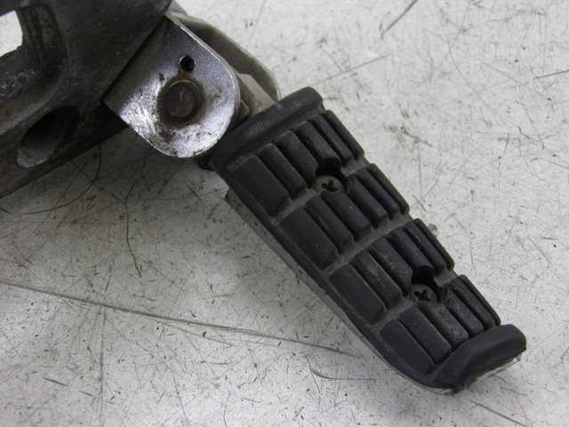 photo de SOPORTE ESTRIBERA TRASERA IZQUIERDA YAMAHA XJ F 900 (1983 - 1994)