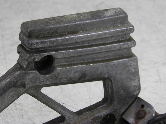 photo de SOPORTE ESTRIBERA TRASERA IZQUIERDA YAMAHA XJ F 900 (1983 - 1994)