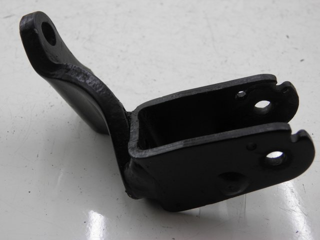 photo de SOPORTE ESTRIBERA TRASERA IZQUIERDA YAMAHA XMAX X-MAX 125 (2006 - 2009)