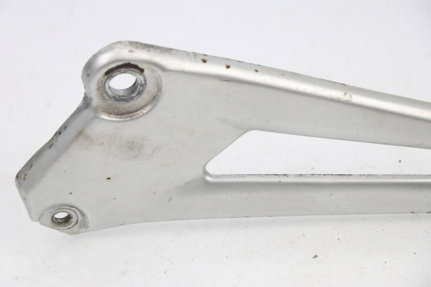 photo de SOPORTE ESTRIBERA TRASERA IZQUIERDA YAMAHA YBR 125 (2004 - 2006)