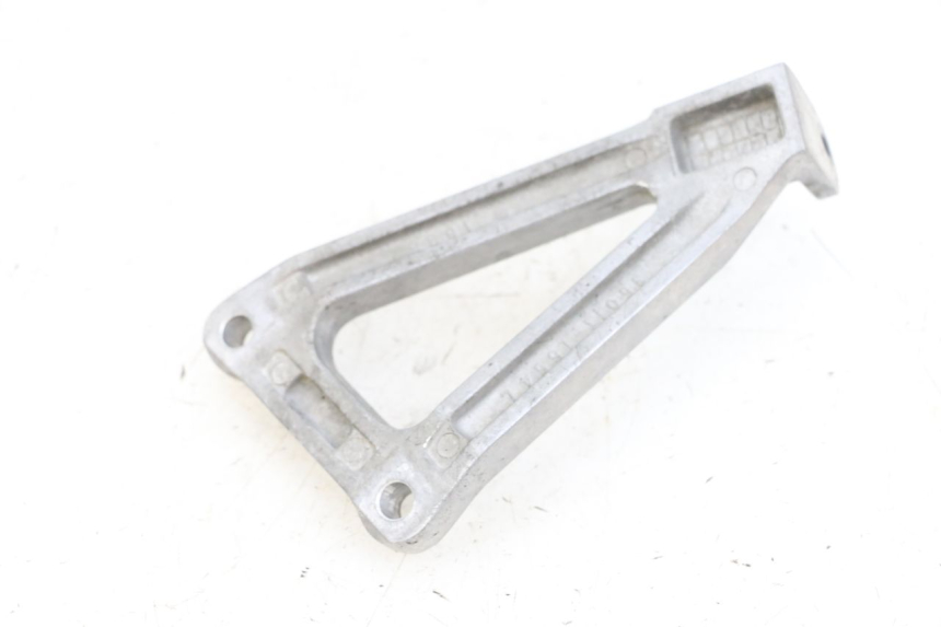 photo de SOPORTE ESTRIBERA TRASERA IZQUIERDA KAWASAKI ZR 7 750 (1999 - 2001) - Otra perspectiva