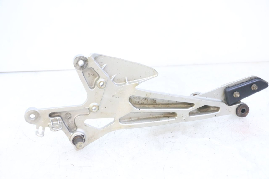 photo de PLACA DE APOYO DELANTERA DERECHA HONDA CBF 500 (2004 - 2007)