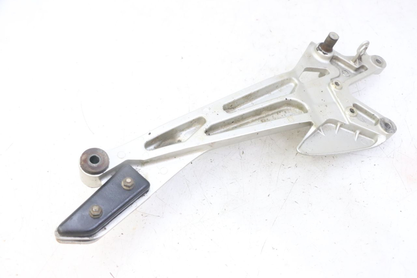 photo de PLACA DE APOYO DELANTERA DERECHA HONDA CBF 500 (2004 - 2007)