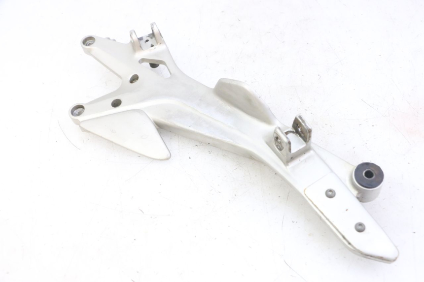 photo de PLACA DE APOYO DELANTERA DERECHA HONDA CBF 500 (2004 - 2007)