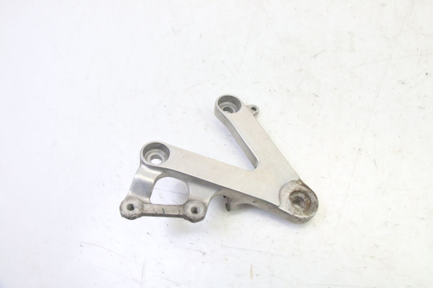 photo de SOPORTE ESTRIBERA DELANTERA DERECHA HONDA CBR RR FIREBLADE 900 (1992 - 1994)