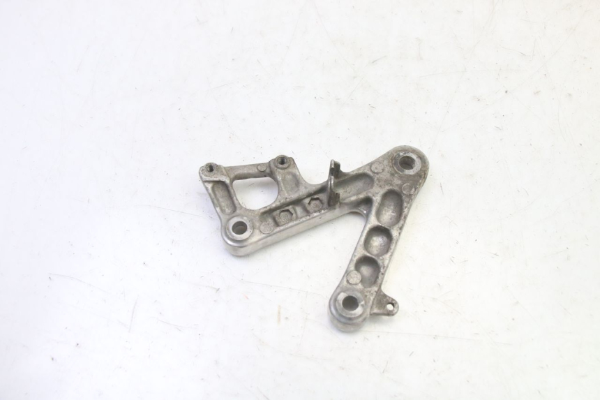 photo de SOPORTE ESTRIBERA DELANTERA DERECHA HONDA CBR RR FIREBLADE 900 (1992 - 1994)