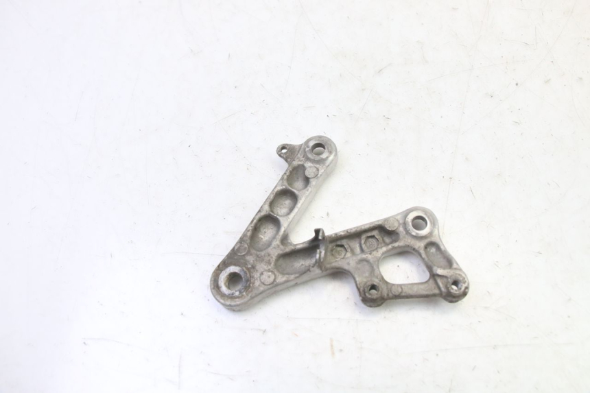 photo de SOPORTE ESTRIBERA DELANTERA DERECHA HONDA CBR RR FIREBLADE 900 (1992 - 1994)