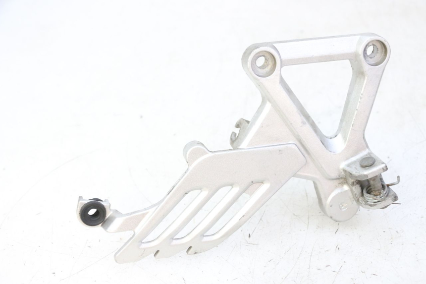 photo de SOPORTE ESTRIBERA DELANTERA DERECHA STAHO FH 50 (2018 - 2019)