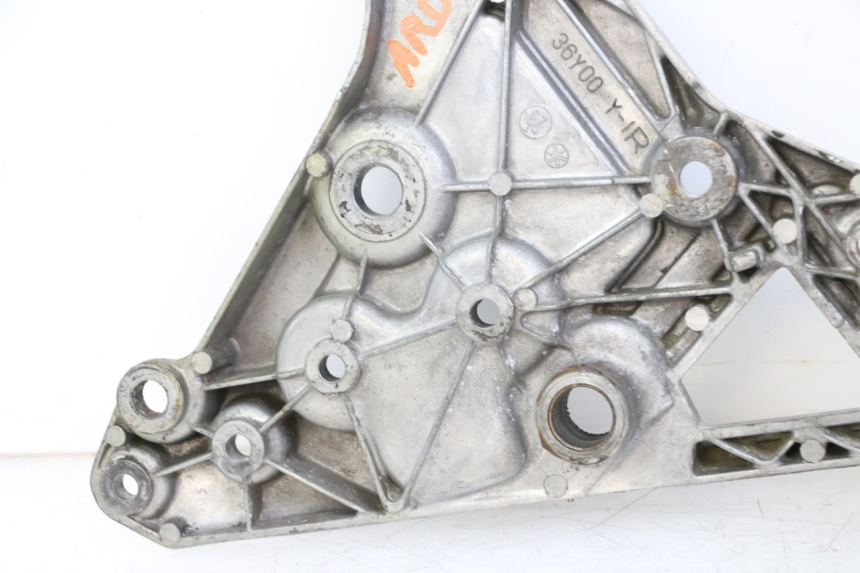 photo de SOPORTE ESTRIBERA DELANTERA DERECHA YAMAHA FJ 36Y 1100 (1984 - 1985)
