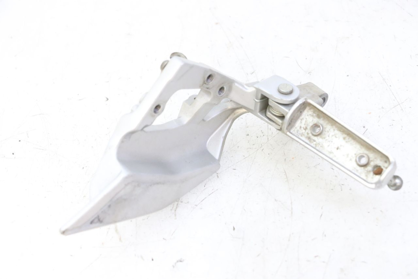 photo de PLATINA APOYA PIE DELANTERO DERECHO YAMAHA FJR ABS 1300 (2016 - 2020)