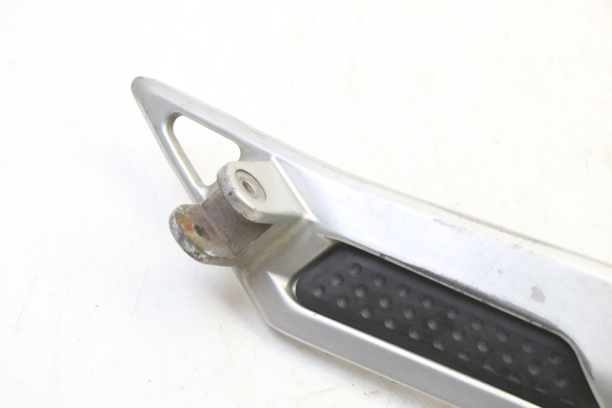 photo de PLACA DE APOYO DELANTERO DERECHO YAMAHA FJR ABS 1300 (2006 - 2012)