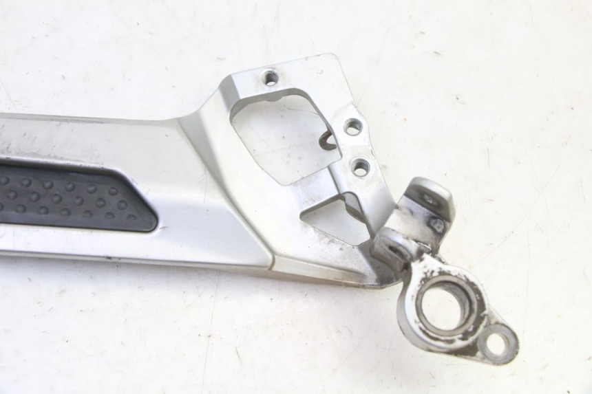photo de PLACA DE APOYO DELANTERO DERECHO YAMAHA FJR ABS 1300 (2006 - 2012)