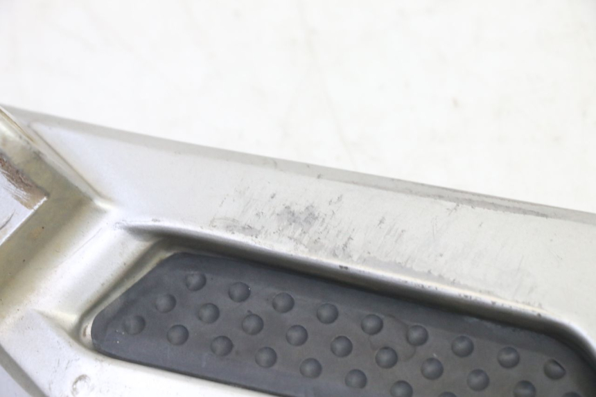 photo de PLACA DE APOYO DELANTERO DERECHO YAMAHA FJR ABS 1300 (2006 - 2012)
