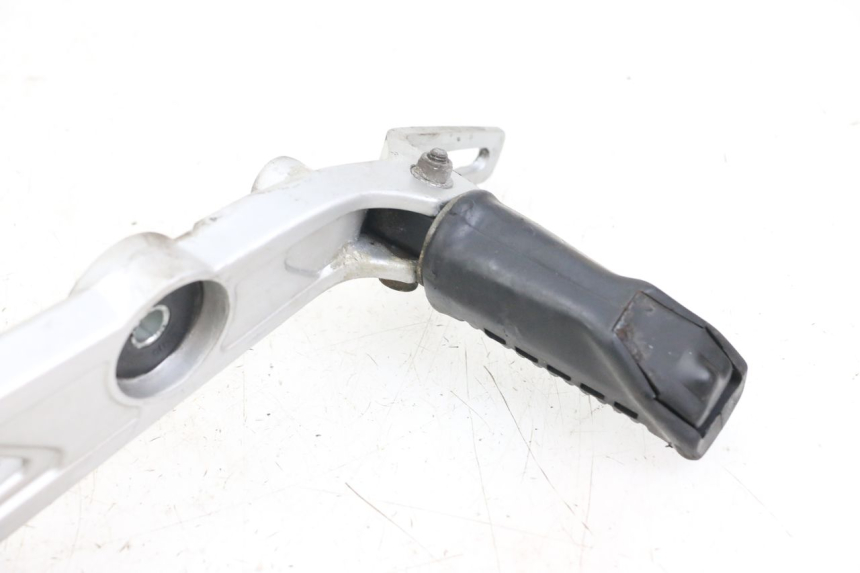 photo de SOPORTE ESTRIBERA DELANTERA DERECHA HYOSUNG GF 125 (2001 - 2005)